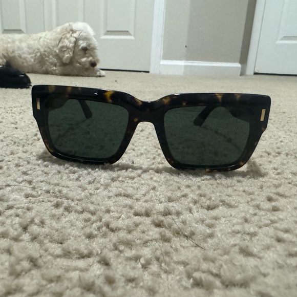 They are brand new and only used once.nothing wrong with them just not my style. - Picture 3 of 7